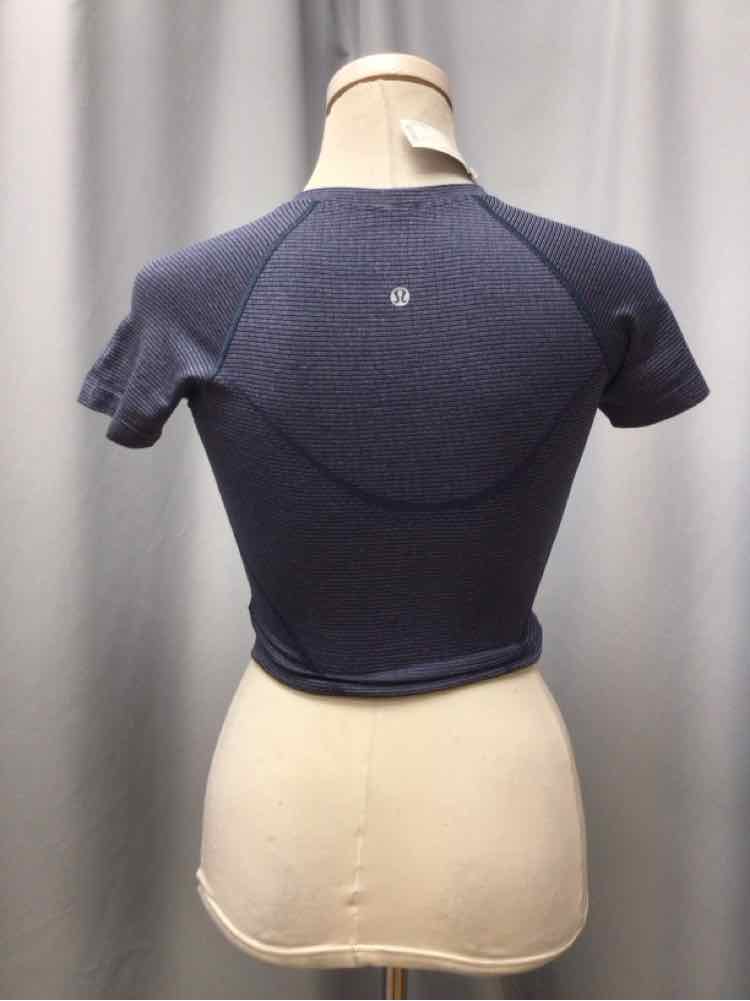 LULULEMON SIZE 4 Ladies EXERCISE
