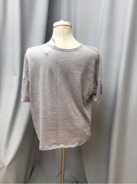 PEANUTS SIZE LARGE Ladies TOP