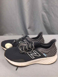 NEW BALANCE SIZE 9 Ladies SHOES