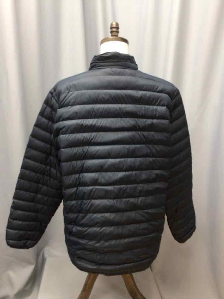 SIZE 2 X EDDIE BAUER Men's COATS