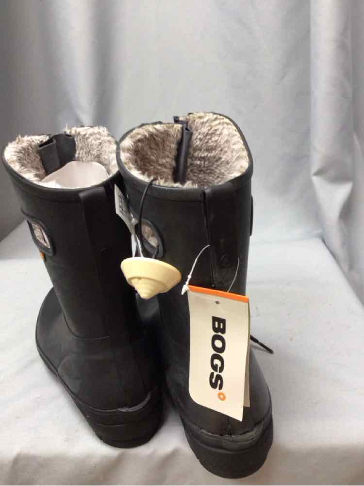 BOGS SIZE 10 Ladies SHOES