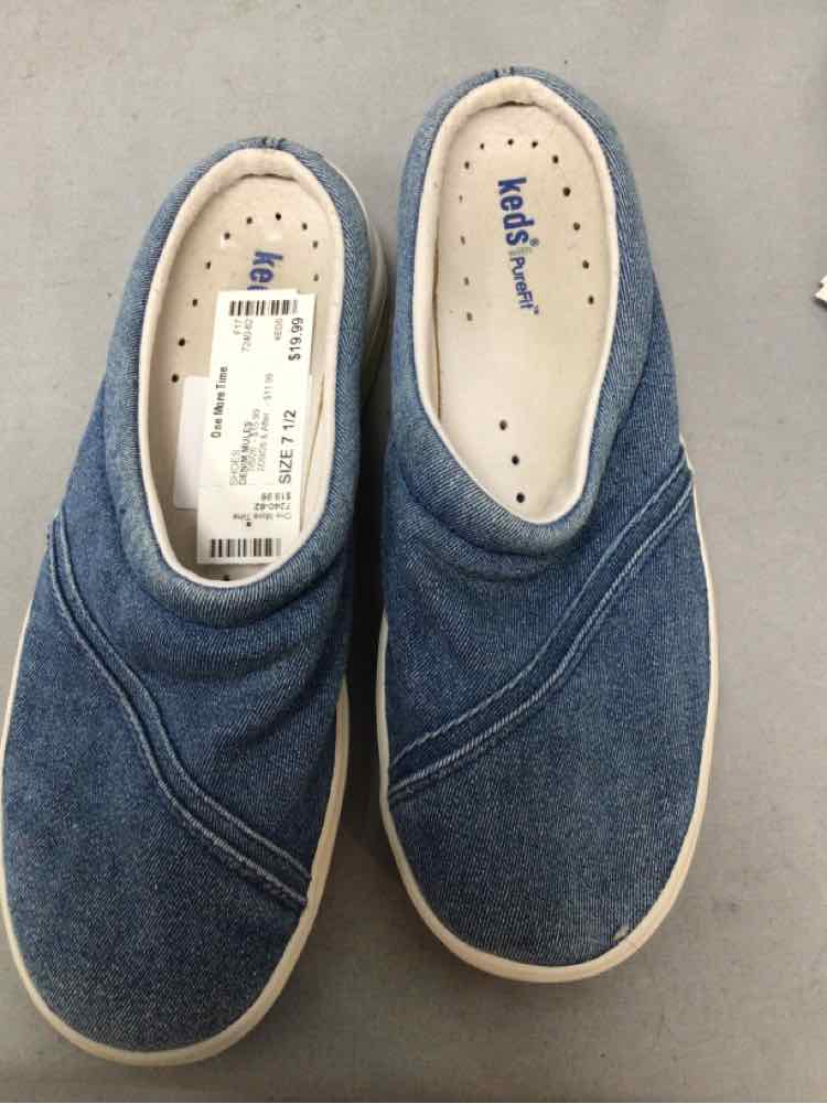 KEDS SIZE 7 1/2 Ladies SHOES