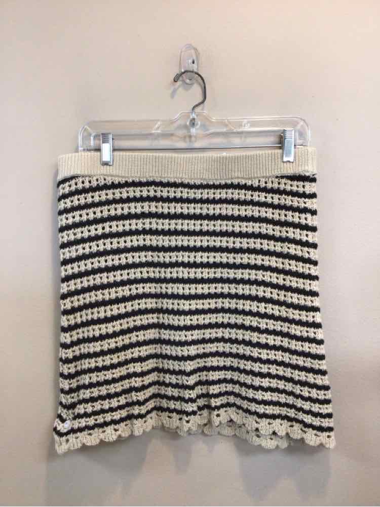 ONEILL SIZE LARGE Ladies SKIRT