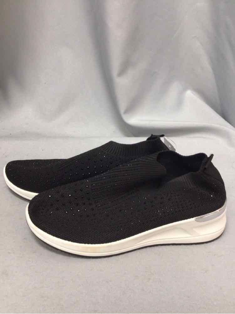 TOMMY BAHAMA SIZE 8 1/2 Ladies SHOES