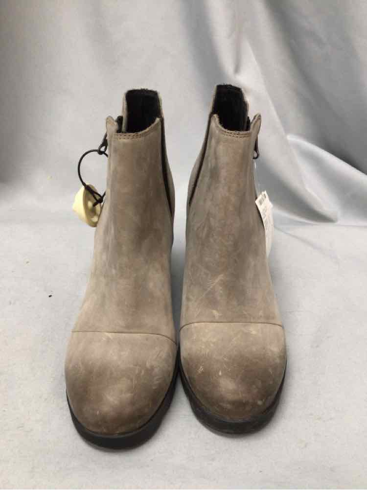 SOREL SIZE 10 Ladies SHOES