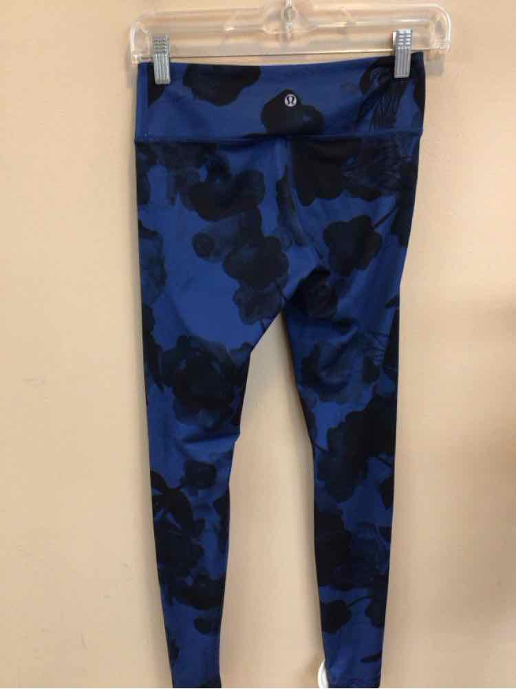 LULULEMON SIZE 4 Ladies EXERCISE