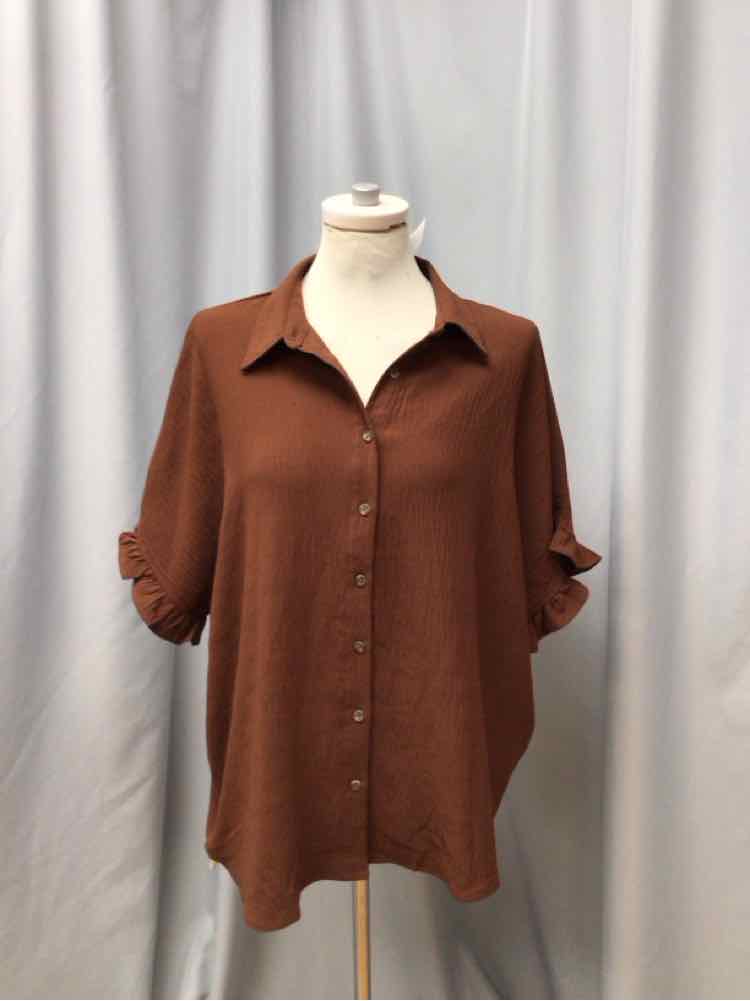 BETSEYS BOUTIQUE SHOP SIZE MEDIUM Ladies BLOUSE