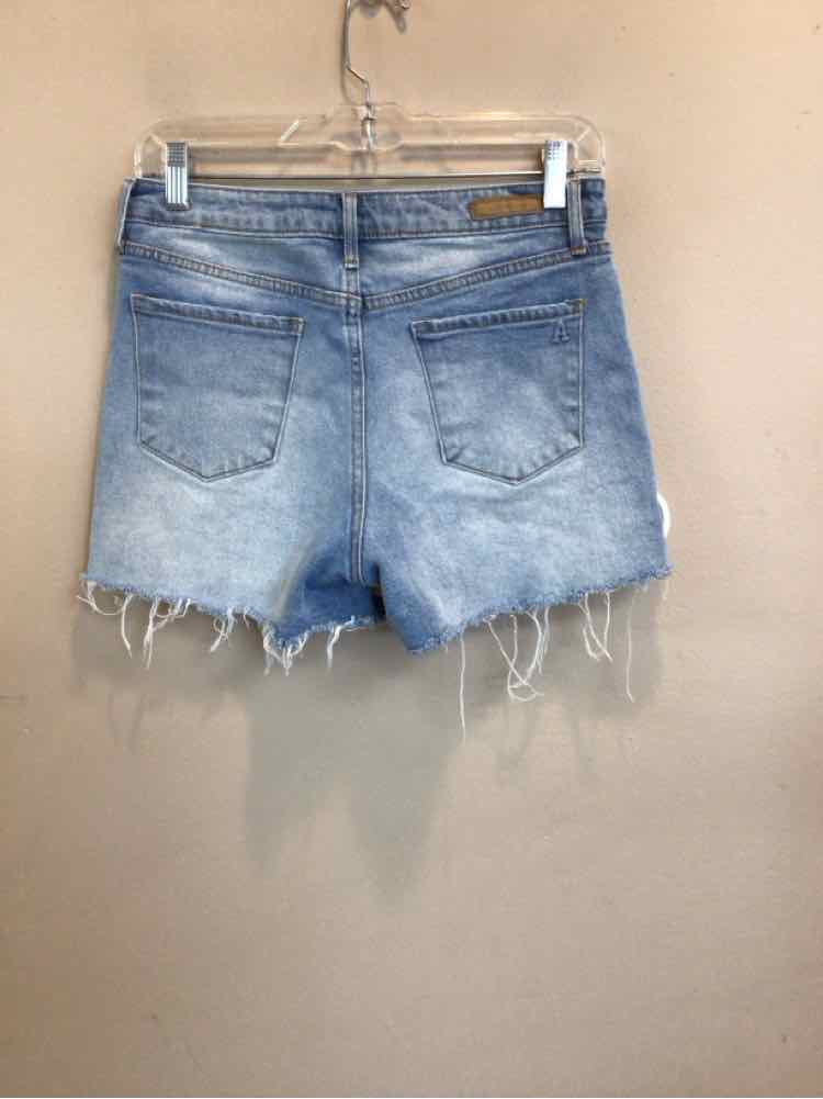 ARTICLES OF SOCIETY SIZE 27 Ladies SHORTS