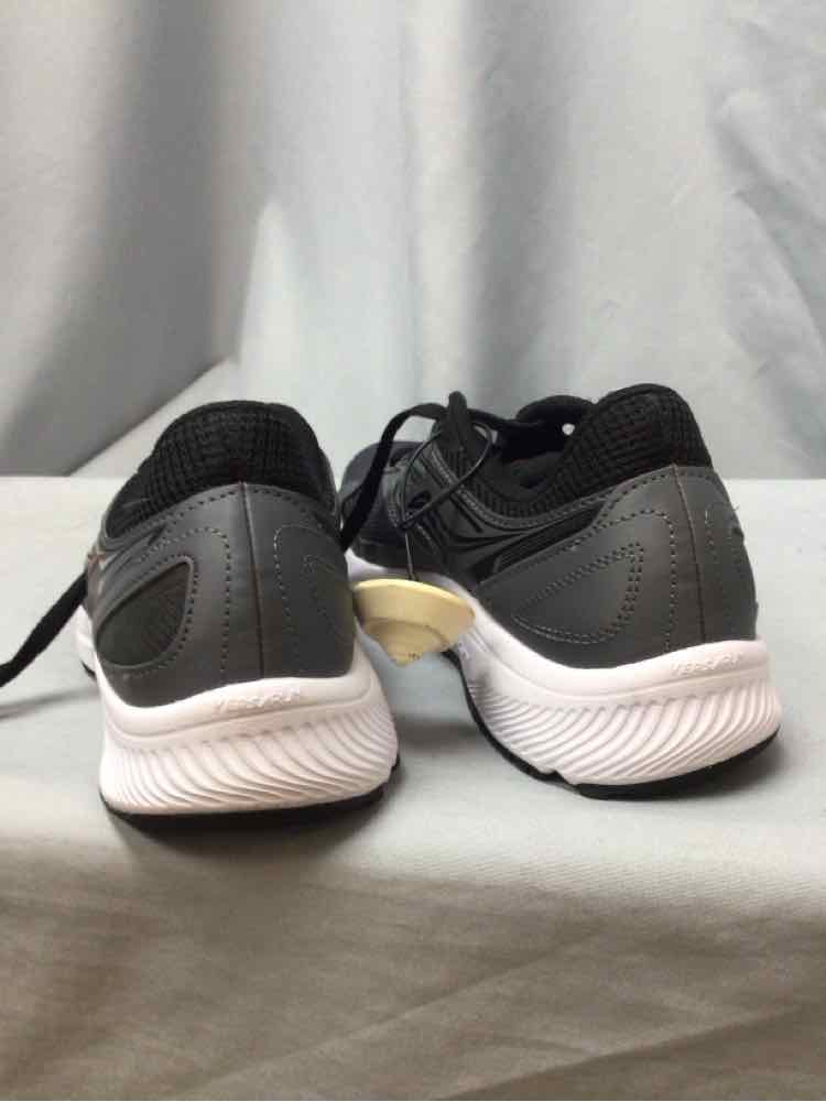 SIZE 10 1/2 SKECHERS Men's SHOES