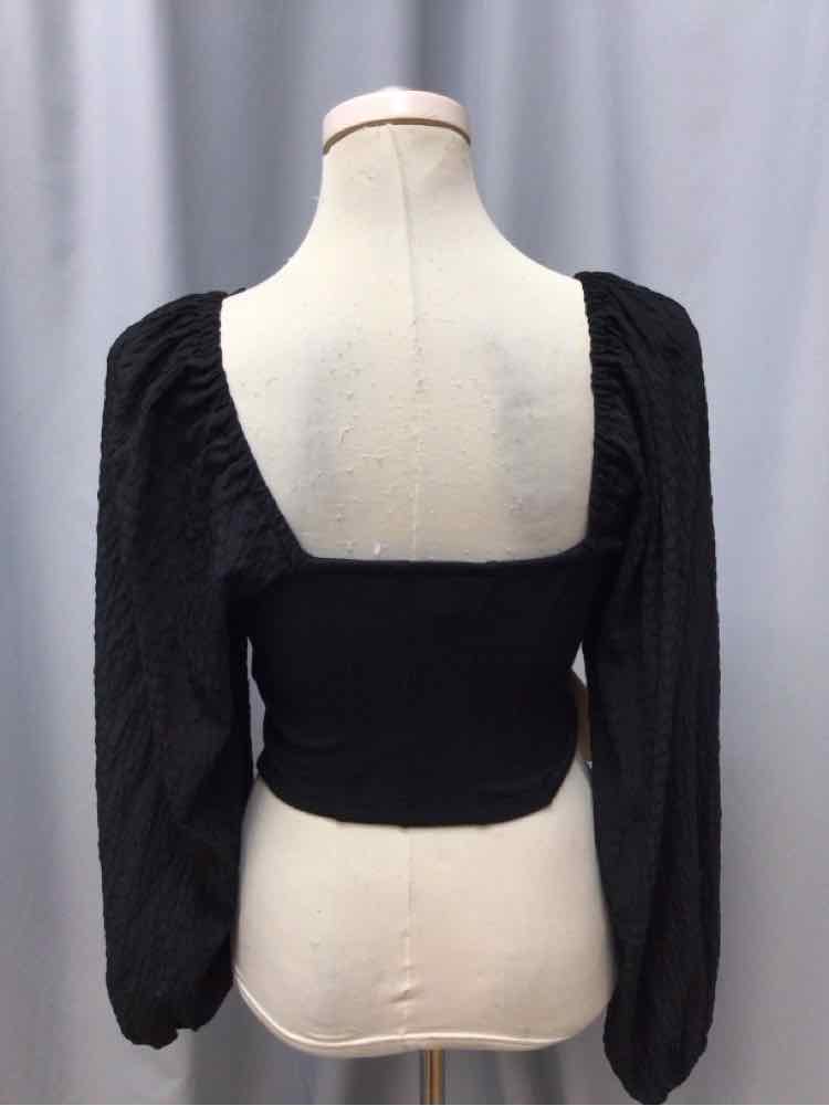 URBAN OUTFITTERS SIZE MEDIUM Ladies BLOUSE