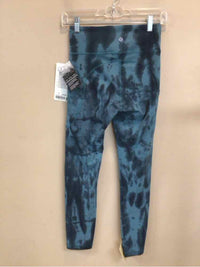 LULULEMON SIZE 4 Ladies EXERCISE
