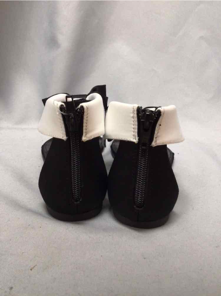 KATY PERRY SIZE 6 1/2 Ladies SHOES