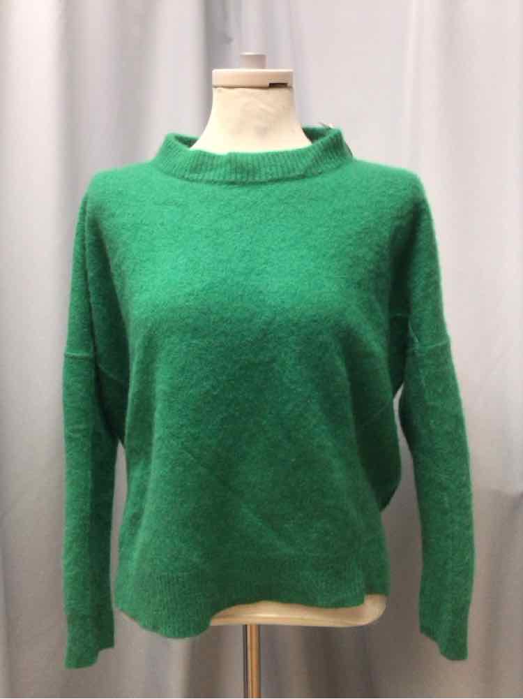 FREE PEOPLE SIZE MEDIUM Ladies TOP