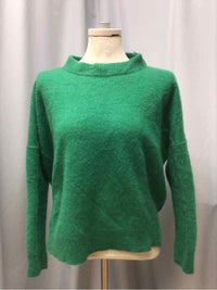 FREE PEOPLE SIZE MEDIUM Ladies TOP