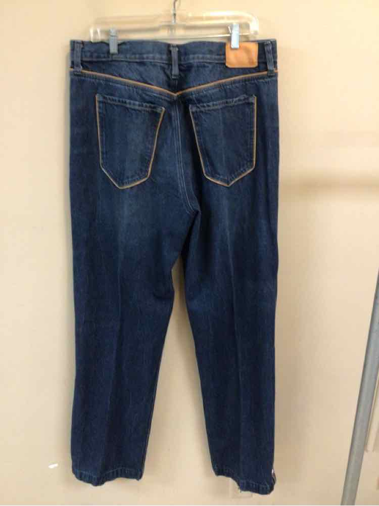 BANANA REPUBLIC SIZE 33 Ladies JEANS