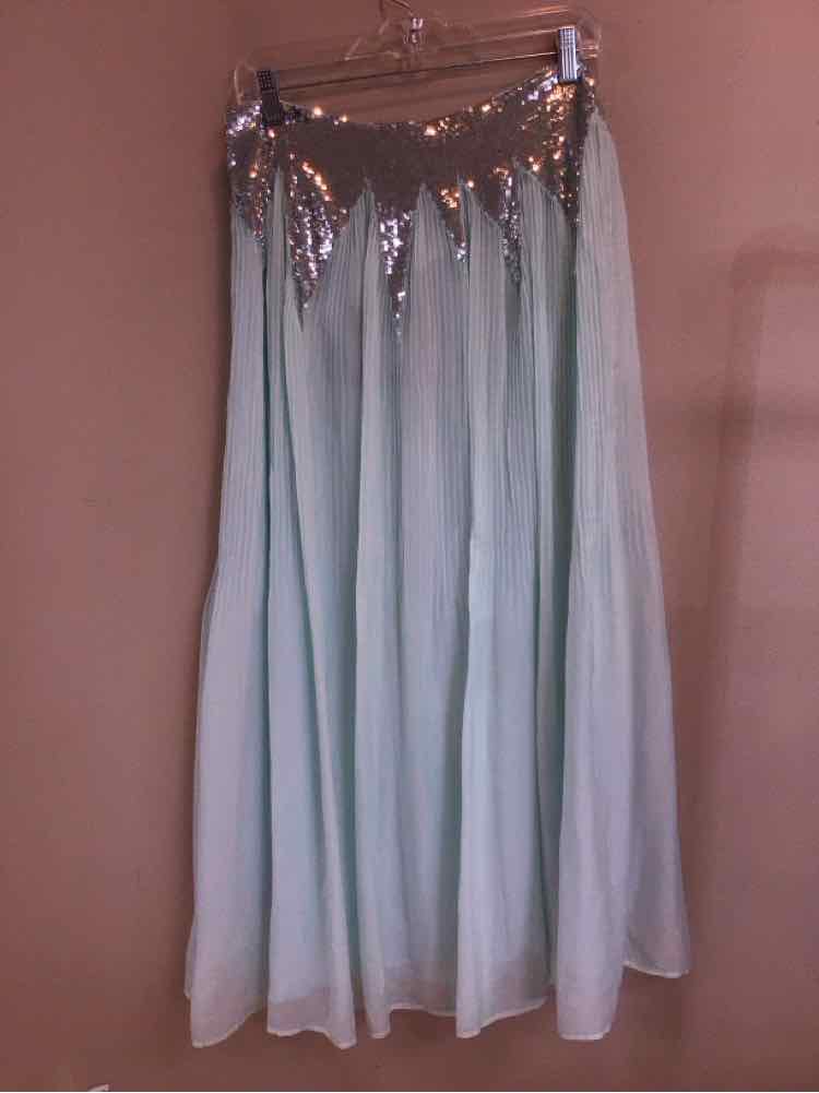 CYNTHIA ROWLEY SIZE 6 Ladies SKIRT