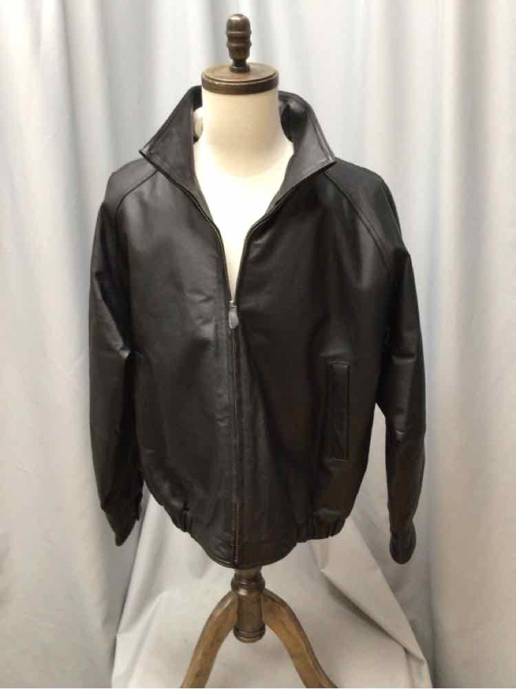 SIZE LARGE ST JOHN'S BAY Men's COATS