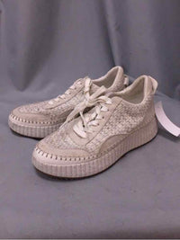 UNIVERSAL THREAD SIZE 10 Ladies SHOES