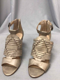 VINCE CAMUTO SIZE 8 1/2 Ladies SHOES