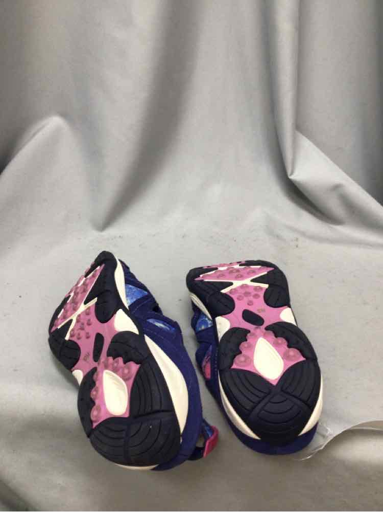 EASY SPIRIT SIZE 12 Ladies SHOES