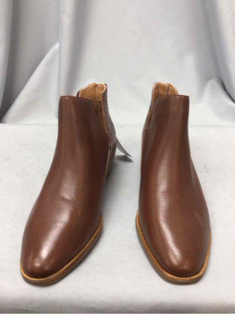 VINCE CAMUTO SIZE 8 1/2 Ladies SHOES