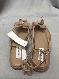 STEVE MADDEN SIZE 7 1/2 Ladies SHOES