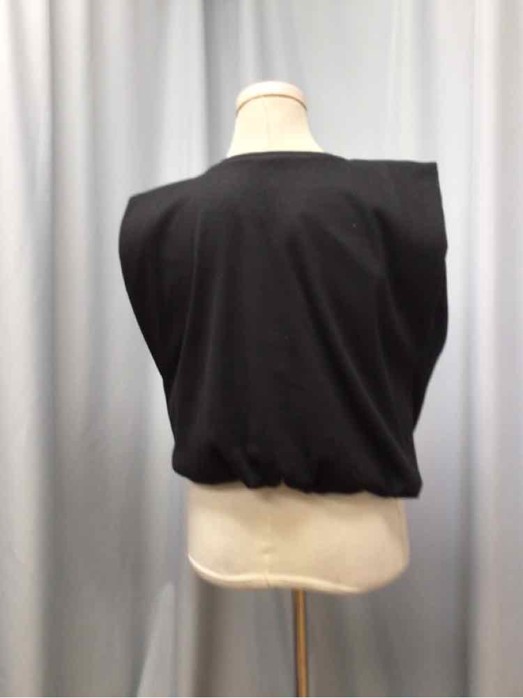 JOHANNE ORTIZ SIZE LARGE Ladies TOP