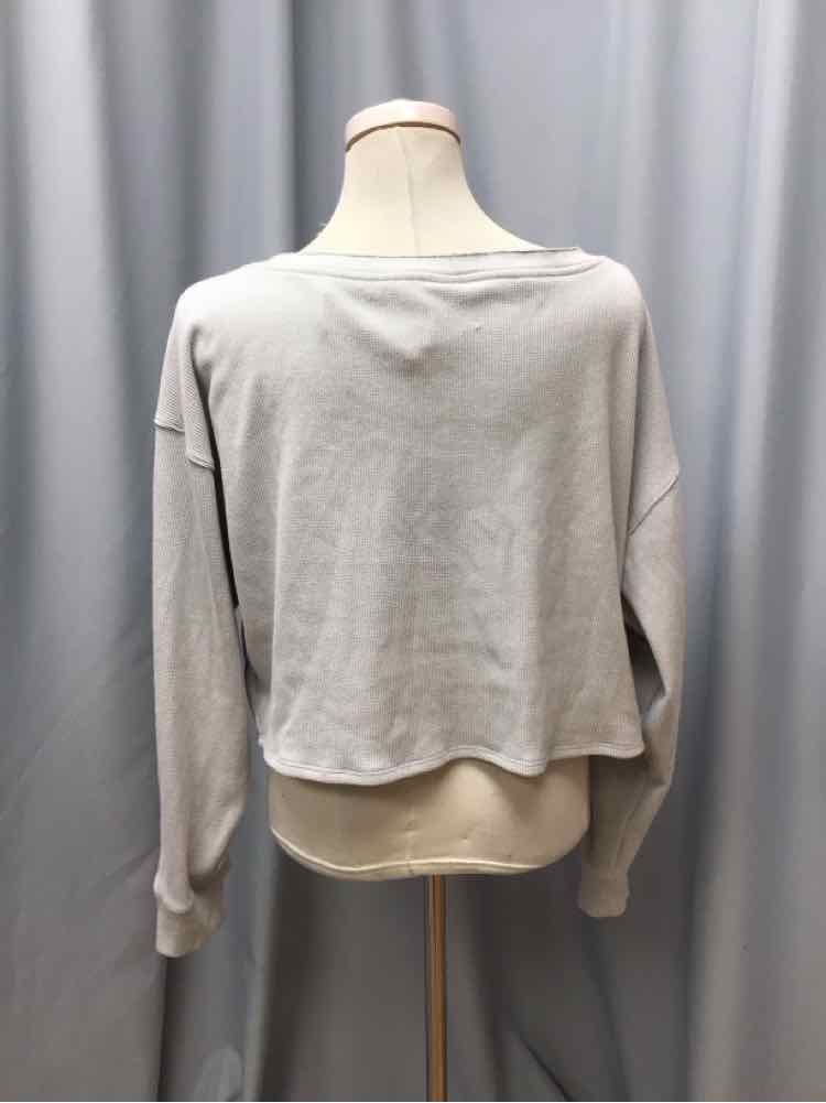 GILLY HICKS SIZE MEDIUM Ladies TOP