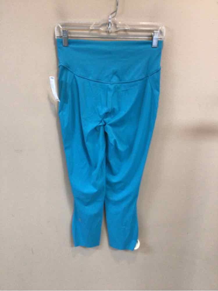LULULEMON SIZE 8 Ladies EXERCISE
