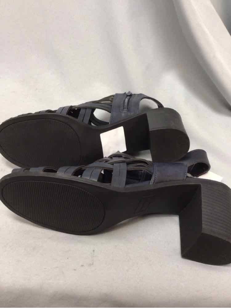EASY STREET SIZE 12 Ladies SHOES