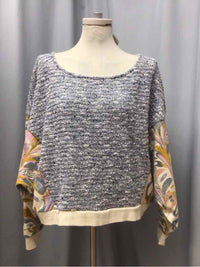SATURDAY SUNDAY SIZE SMALL Ladies TOP