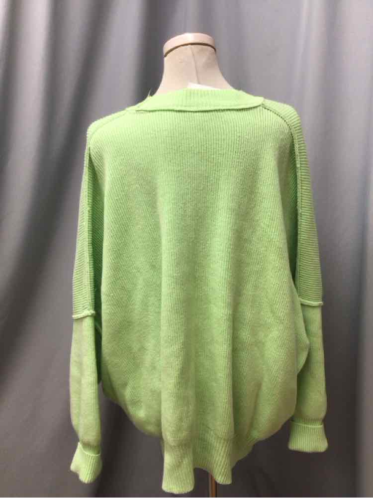 FREE PEOPLE SIZE MEDIUM Ladies TOP