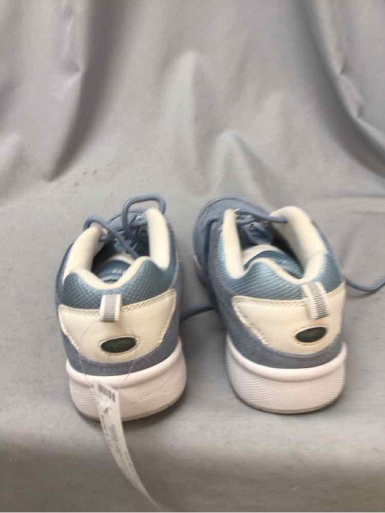 EASY SPIRIT SIZE 9 1/2 Ladies SHOES