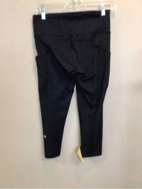LULULEMON SIZE 8 Ladies EXERCISE