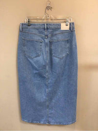 PAIGE SIZE 30 Ladies SKIRT