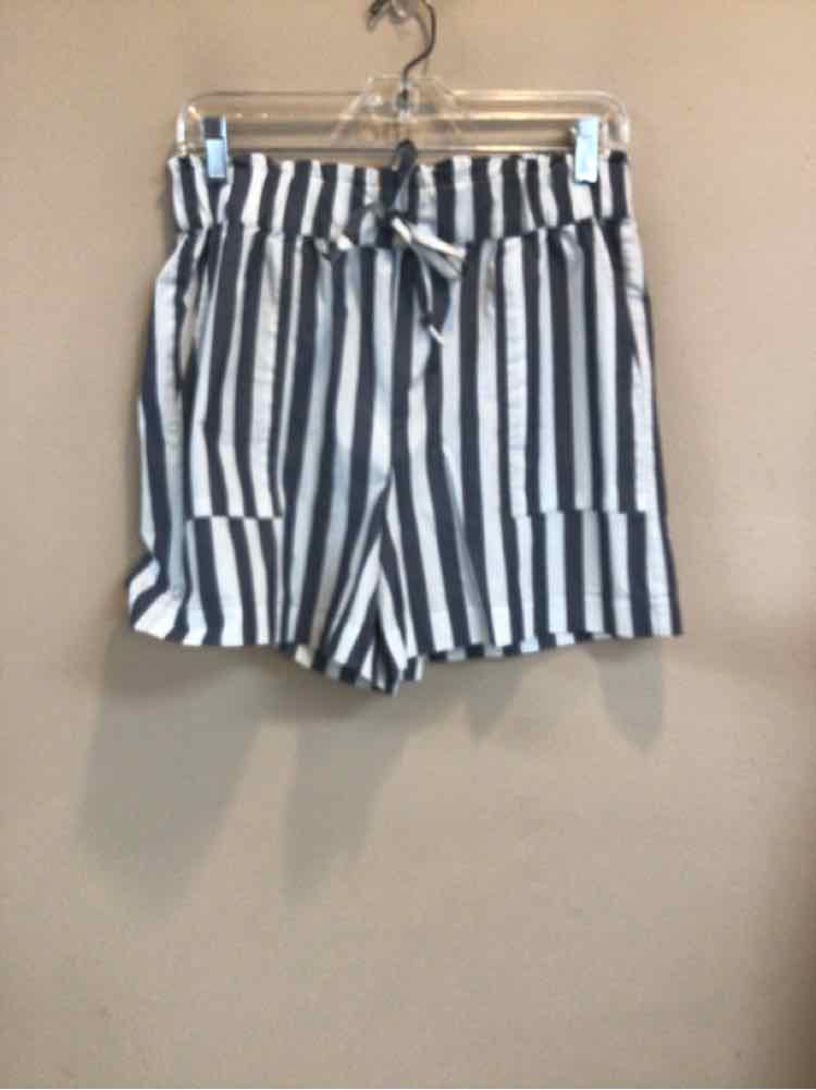KENSIE SIZE SMALL Ladies SHORTS