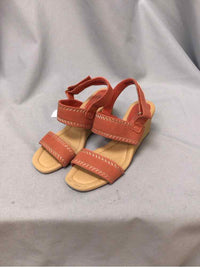 CLARKS SIZE 8 1/2 Ladies SHOES