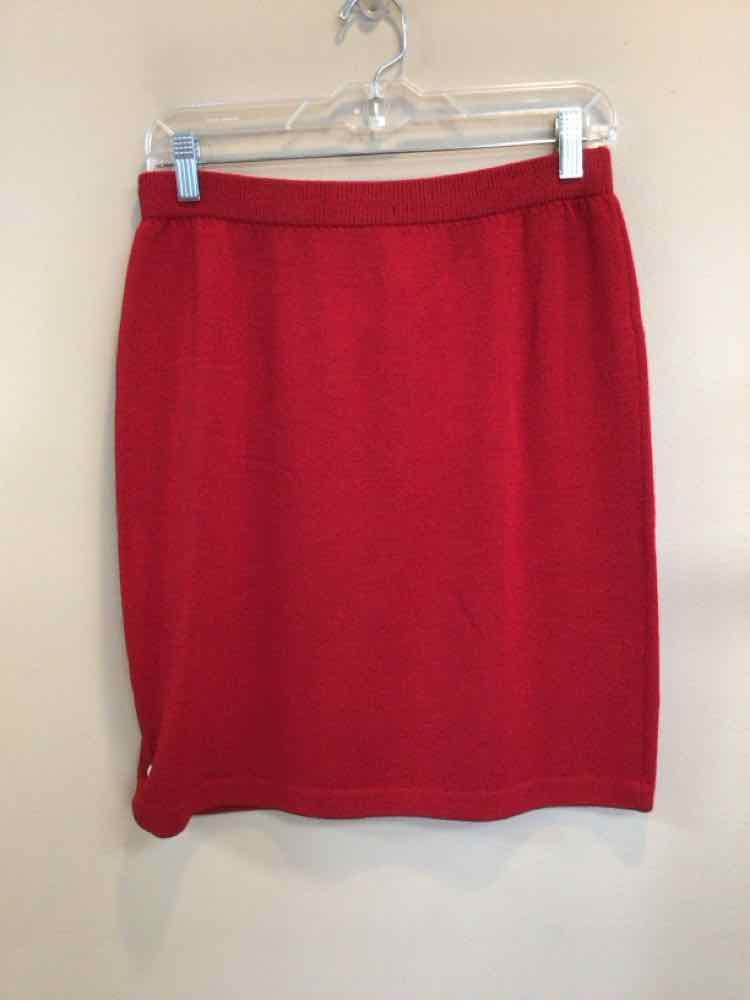 ST. JOHN SIZE 6 Ladies SKIRT