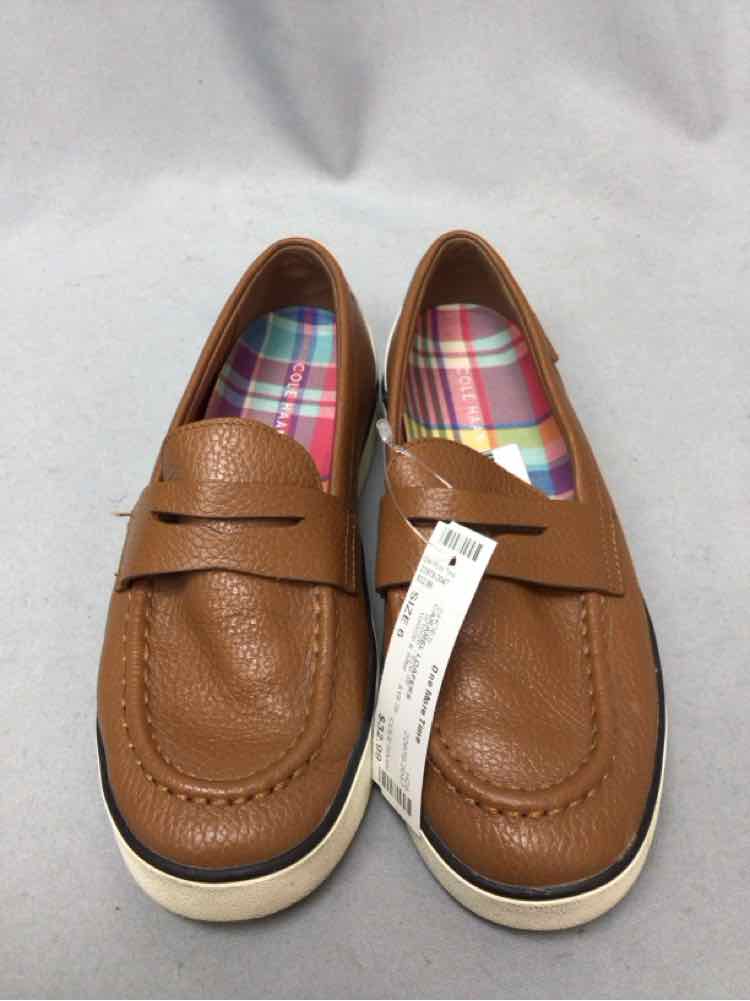 COLE HAAN SIZE 6 Ladies SHOES