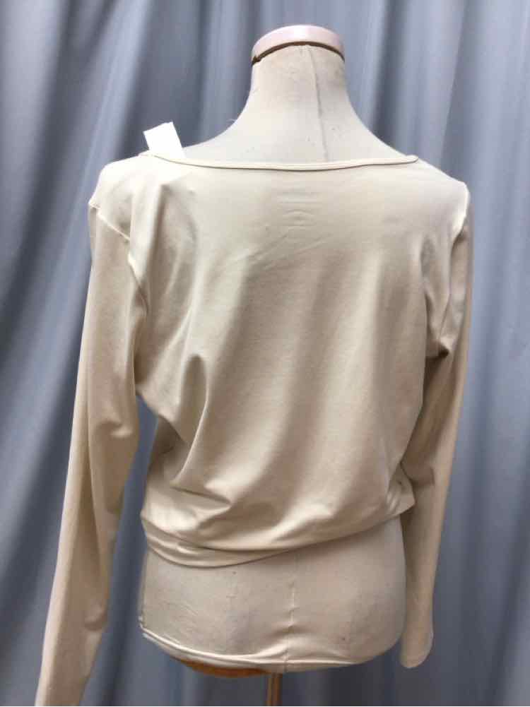 HOLLISTER SIZE X LARGE Ladies TOP