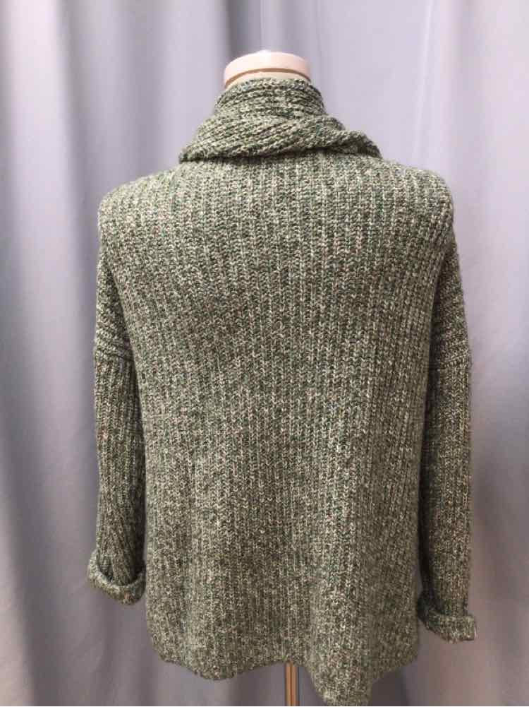 CABI SIZE MEDIUM Ladies TOP