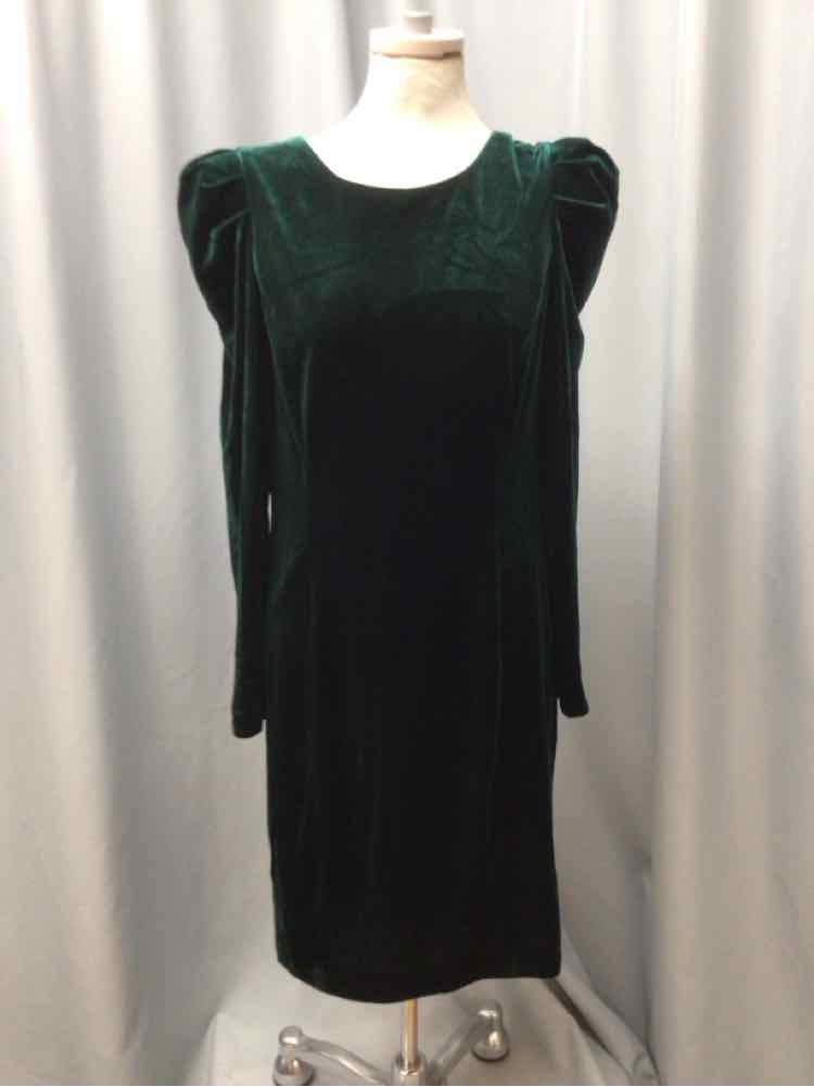 VINCE CAMUTO SIZE 14 Ladies DRESS