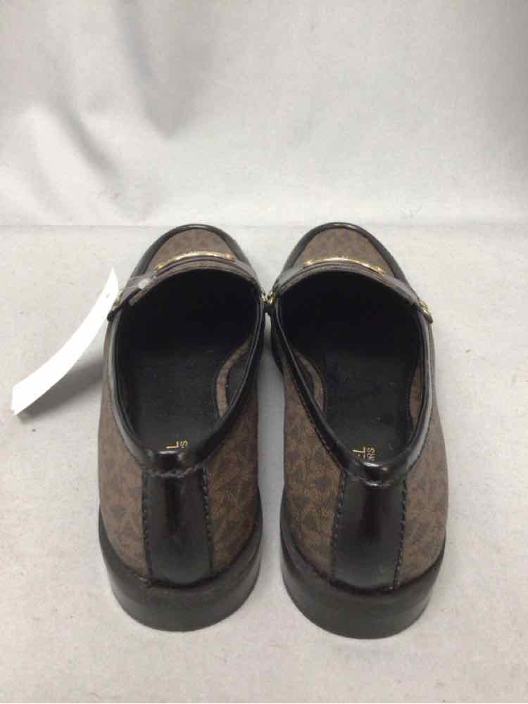 MICHAEL KORS SIZE 6 Ladies SHOES