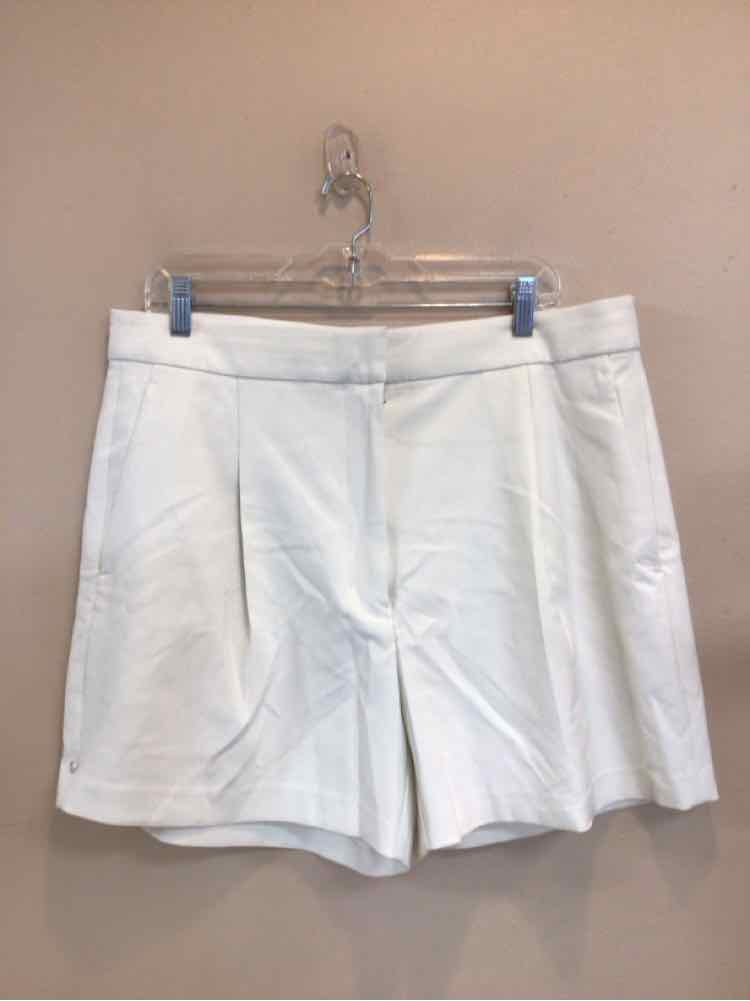 WILFRED SIZE 16 Ladies SHORTS
