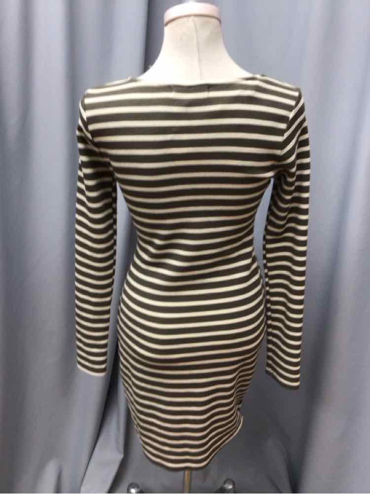 VERNACULAR SIZE SMALL Ladies DRESS