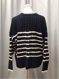 PHILOSOPHY SIZE LARGE Ladies TOP
