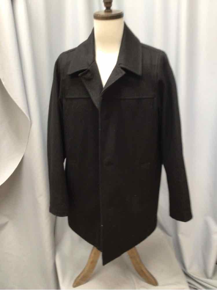 SIZE LARGE TOMMY HILFIGER Men's COATS