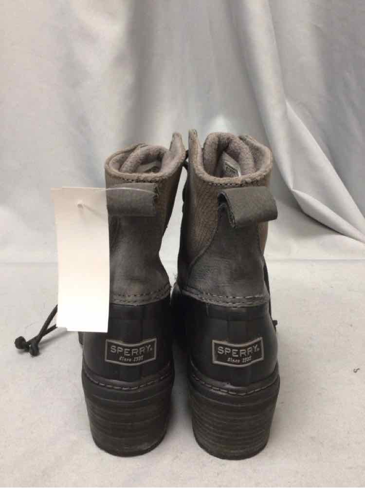 SPERRY SIZE 6 1/2 Ladies SHOES