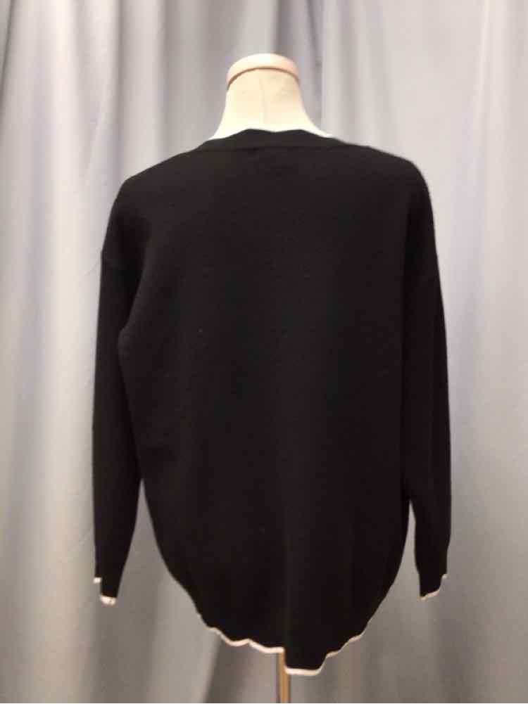 AROLINA SIZE MEDIUM Ladies TOP