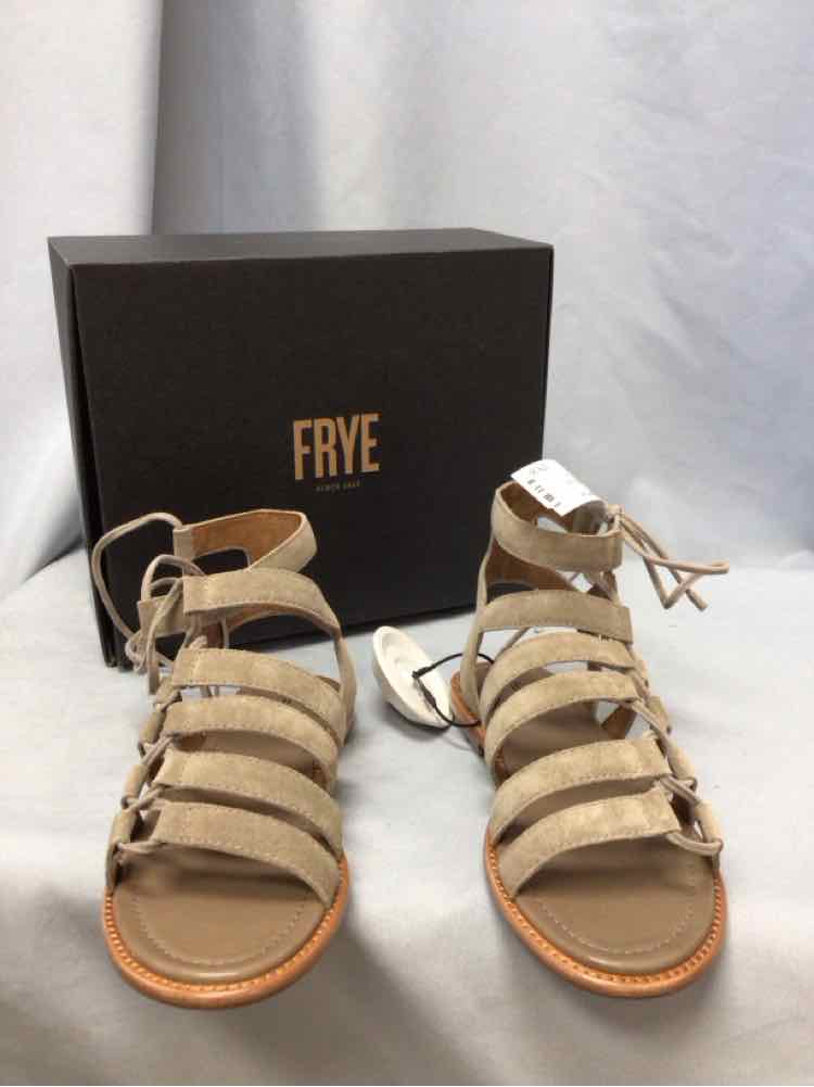 FRYE SIZE 7 Ladies SHOES